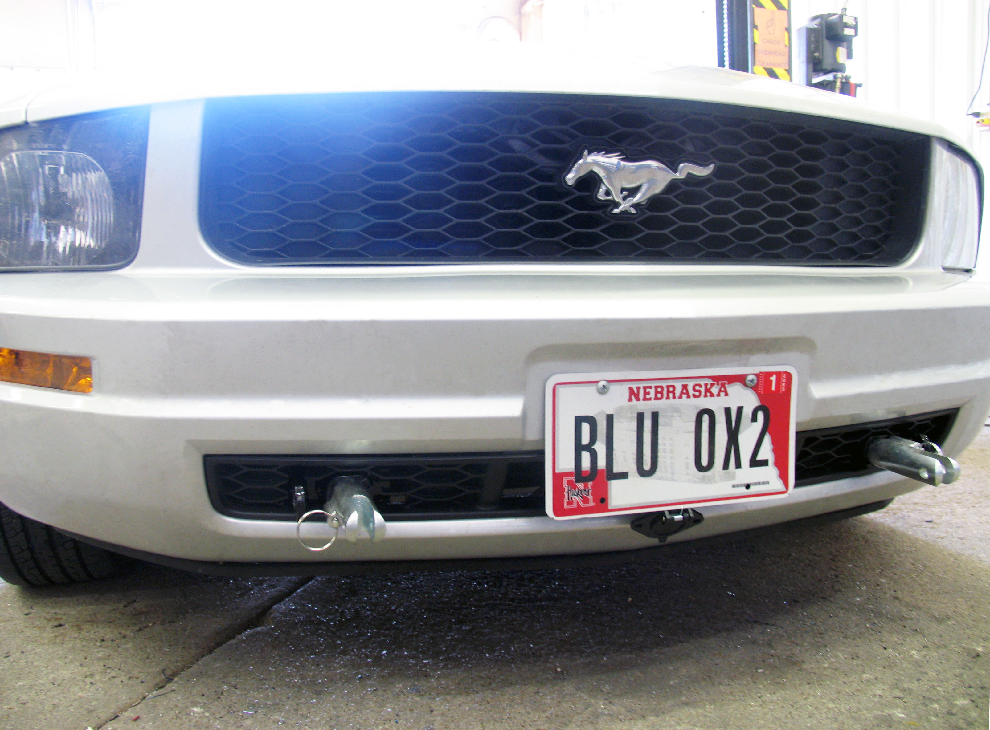 Blue Ox BX2186 - Tow Bar Base Plate, Black, Powder Coat