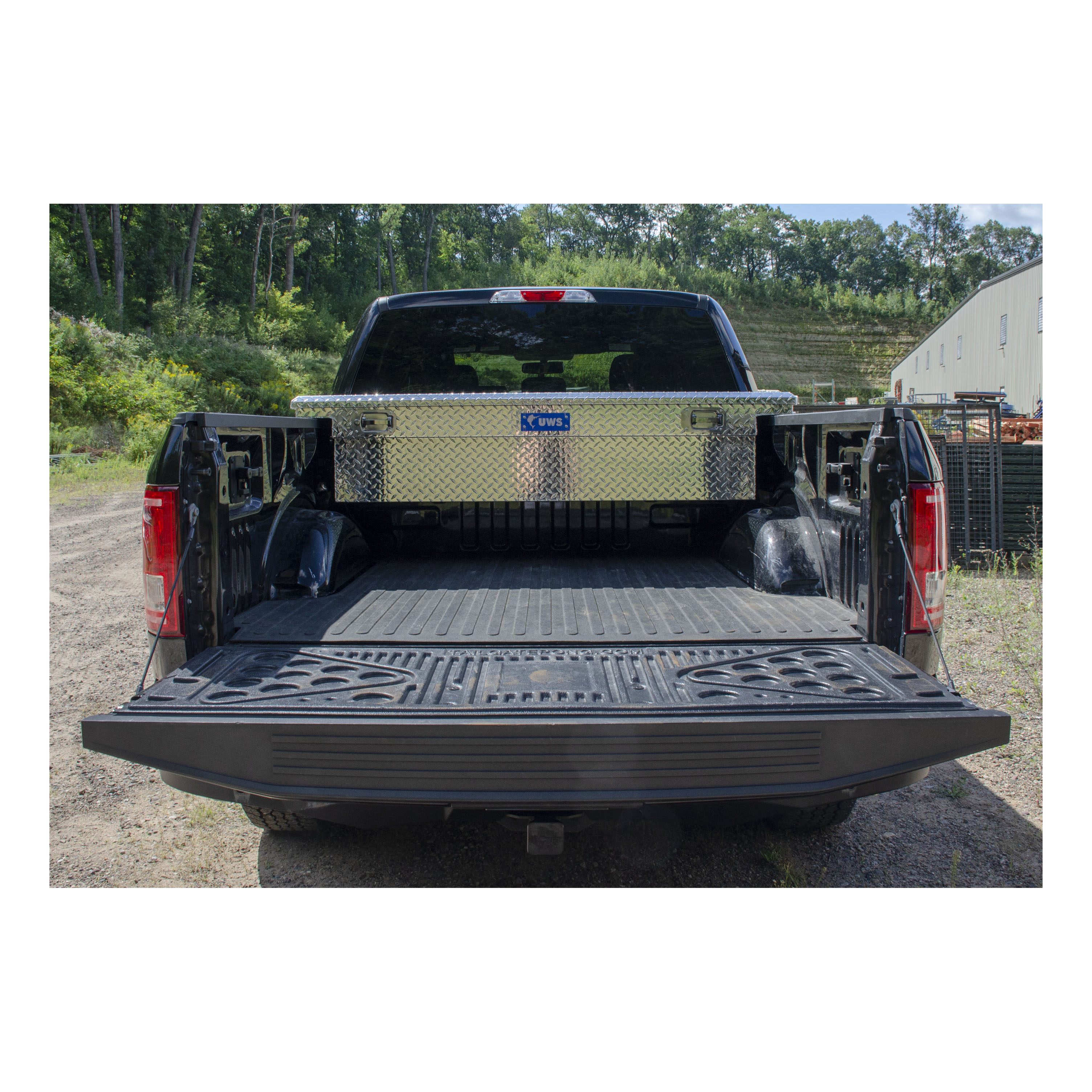 UWS TBS-69-LP-PH - Crossover Tool Box, Bright Aluminum