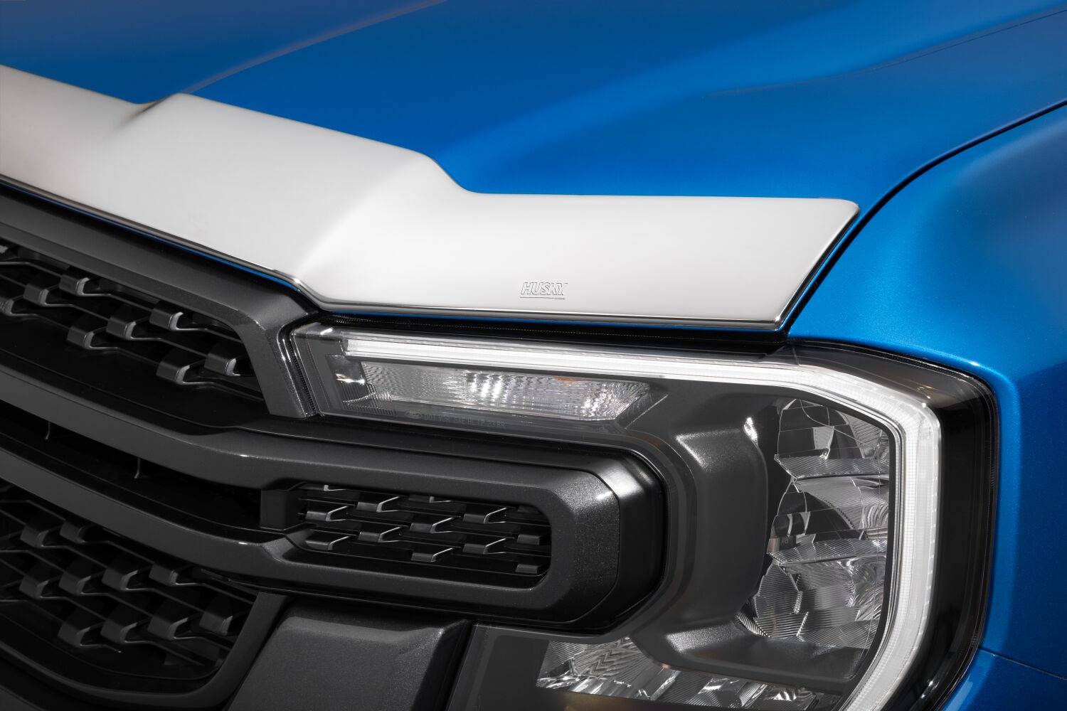 Husky Liners 2892266 - Aeroskin, Chrome, Modified Acrylic