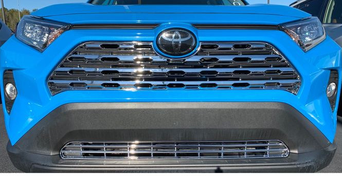 Coast To Coast IWCGI500 - Grille Overlays, Silver, Chrome Plated