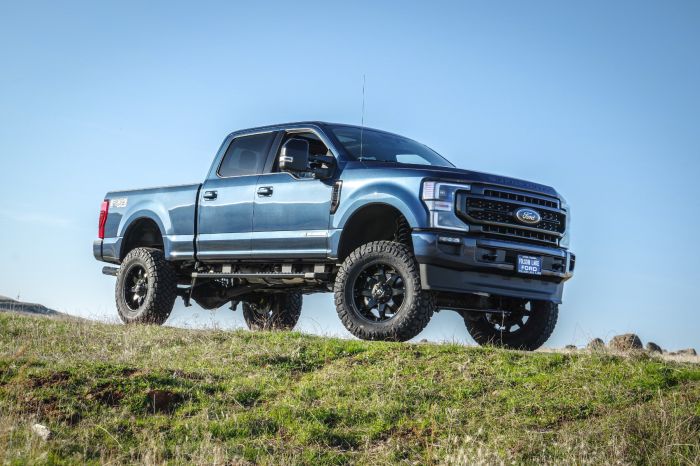 ReadyLift 49-27722 - HD Lift Kits, Silver, Steel and Shocks