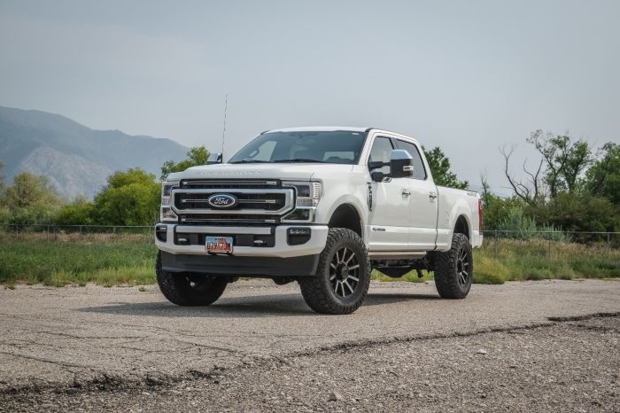 ReadyLift 46-27241 - Leveling Kits