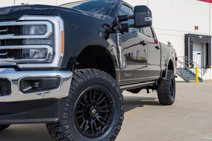 ReadyLift 49-23422 - HD Lift Kits, Silver, Steel and Shocks