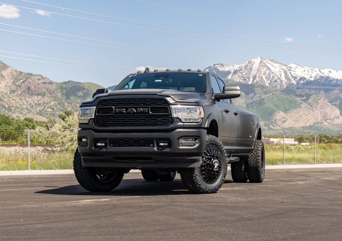 ReadyLift 49-19332 - HD Lift Kits