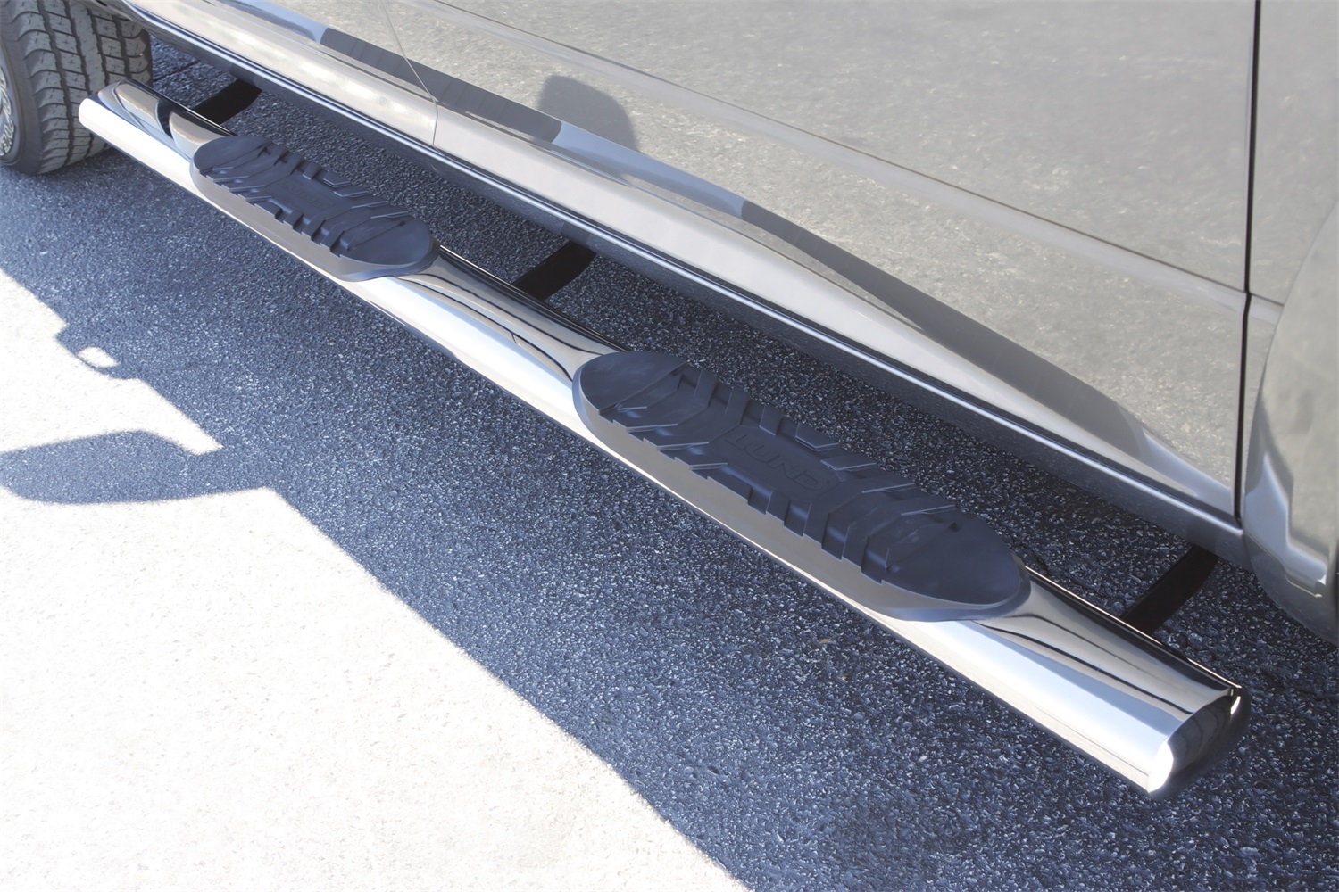 Lund 23984003 - 5" Oval Steps, 2-Piece Set, Polished Stainless