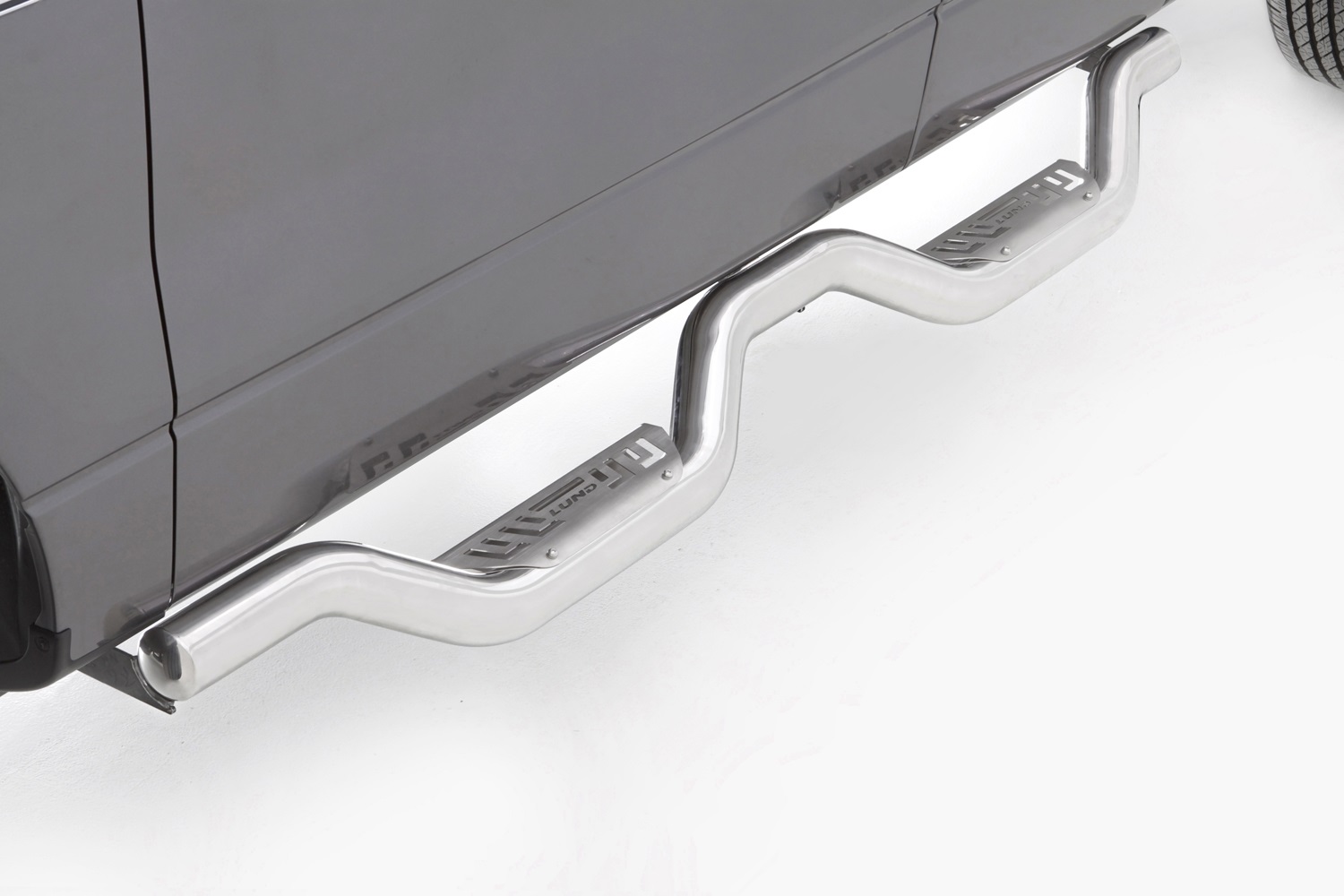 Lund 26510011 - Latitude Steps, 2-Piece Set, Extended Cab