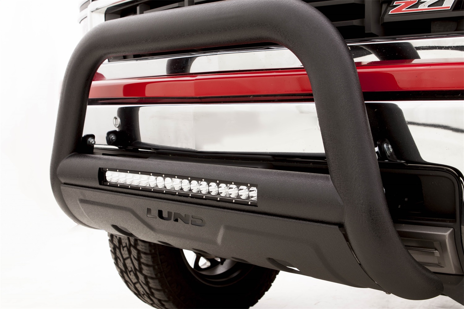 Lund 47121208 - Bull Bar with LED, Black, Steel