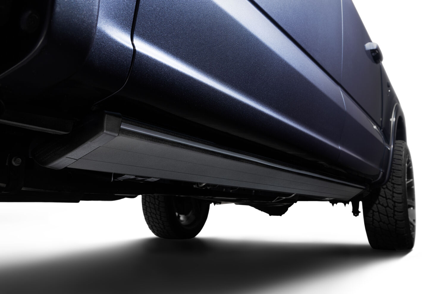 AMP Research 96151-01A - PowerStep Vision, Crew Cab, Black