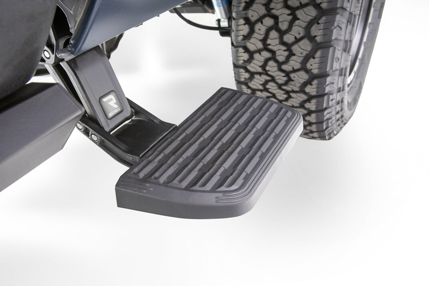 AMP Research 75411-01A - BedStep, Black