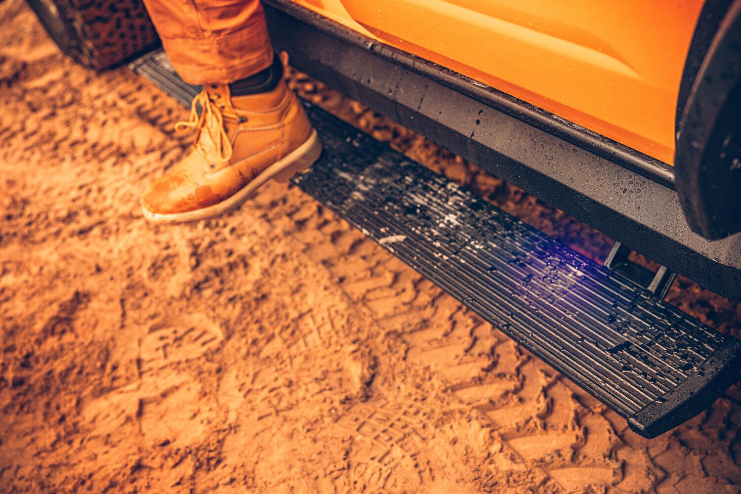 AMP Research 77140-01A - PowerStep XL, Black