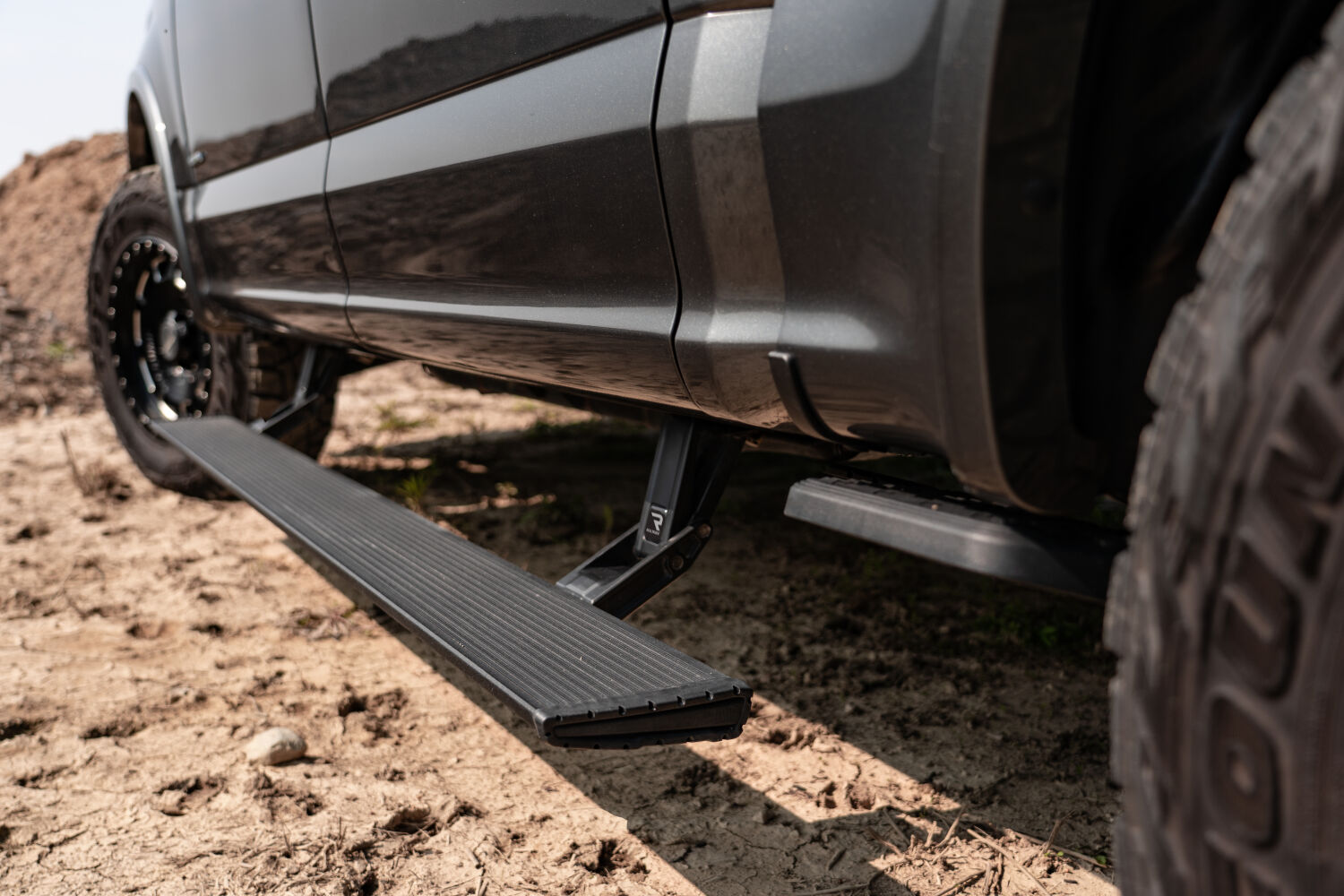 AMP Research 78151-01A - PowerStep Xtreme, Black