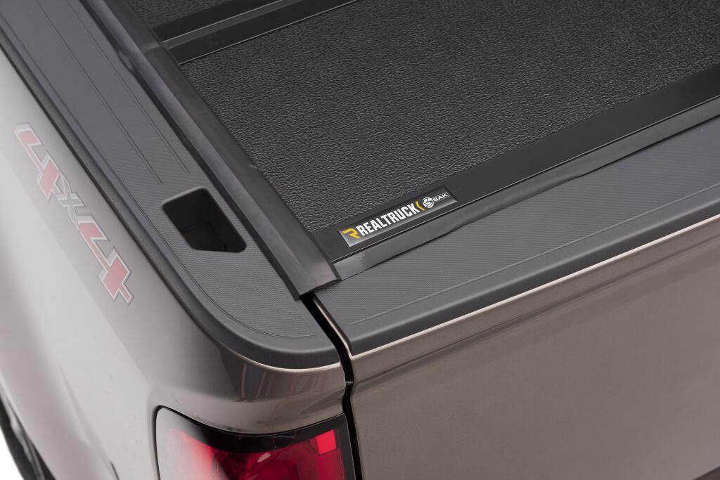 BAK 226126 - BAKFlip G2, Black, Hard Folding Cover