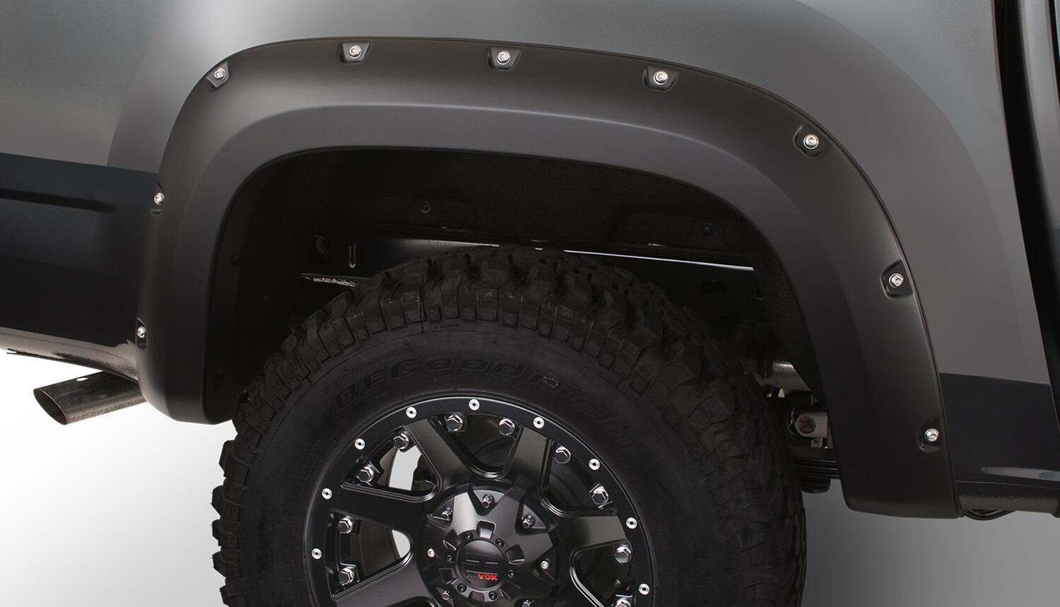 Bushwacker 40970-02 - Pocket Style Fender Flares, 4-Piece Set, 6'2" Bed