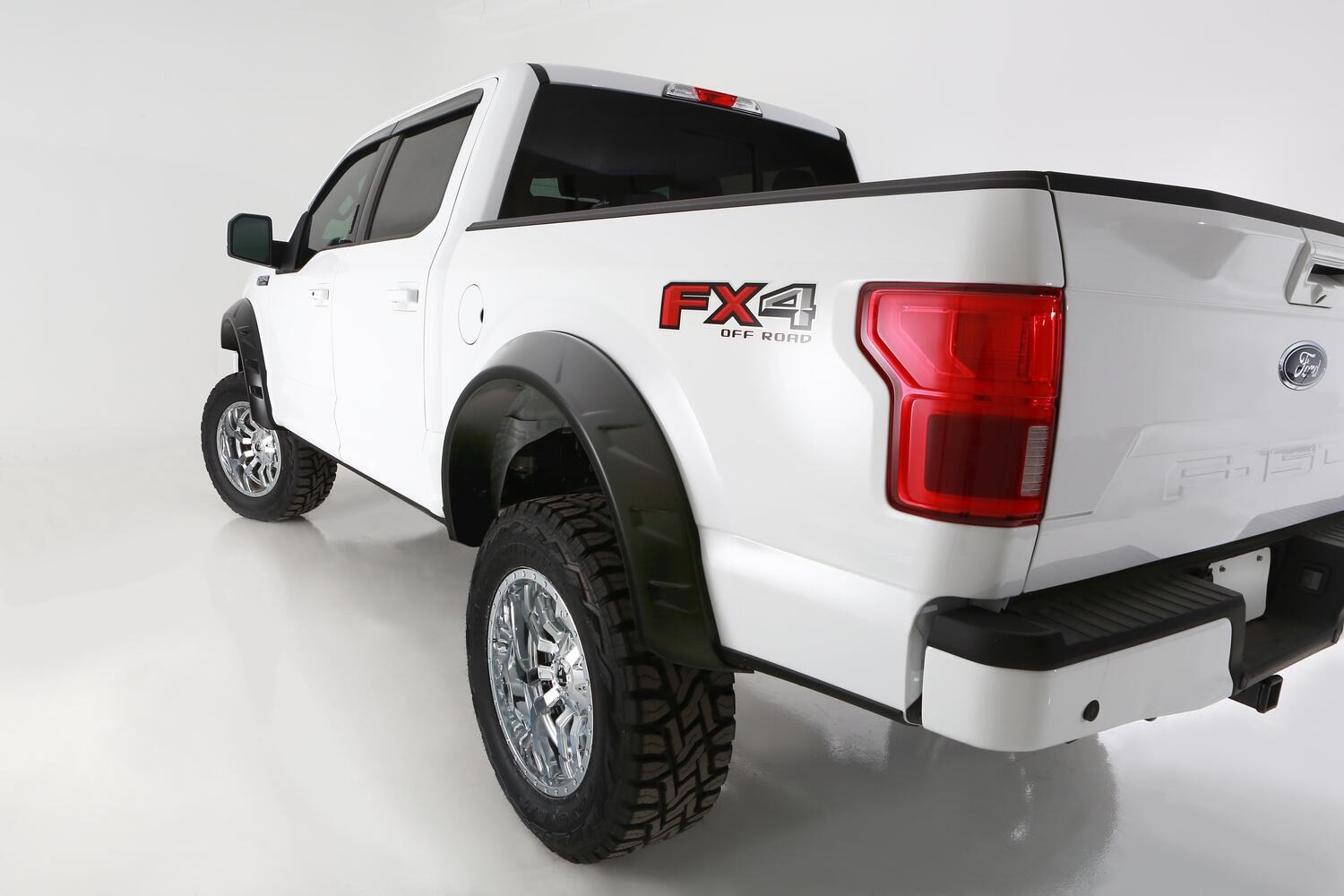 Bushwacker 20958-02 - DRT Style Fender Flares, 4-Piece Set, Black