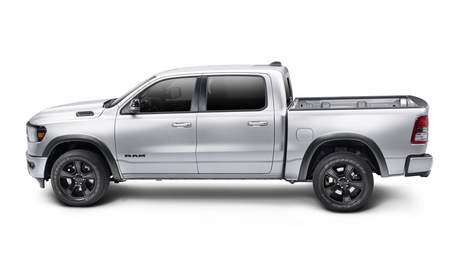 Bushwacker 50928-02 - OE Style Fender Flares, 4-Piece Set, Black