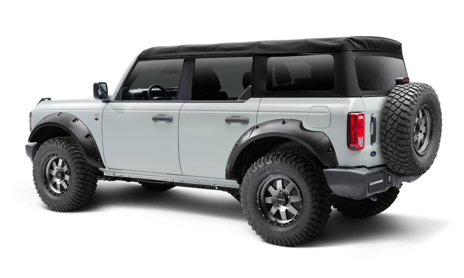 Bushwacker 20960-02 - Pocket Style Fender Flares, 4-Piece Set, Black