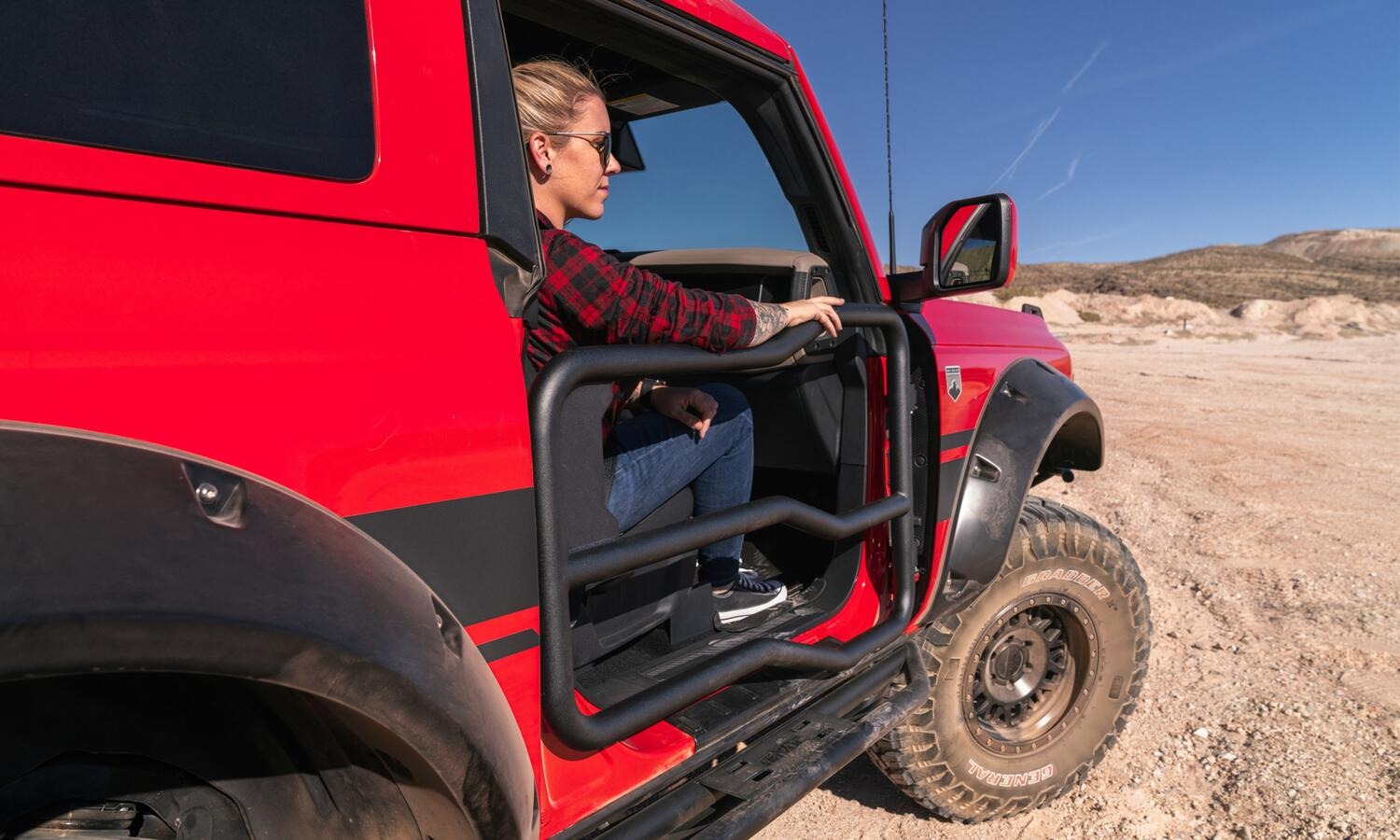 Bushwacker 20965-02 - Pocket Style Fender Flares, 4-Piece Set, Black