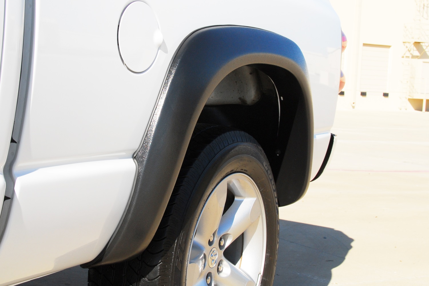 Lund EX203TB - EX-Extra Wide Fender Flares, 2-Piece Rear, Fleetside