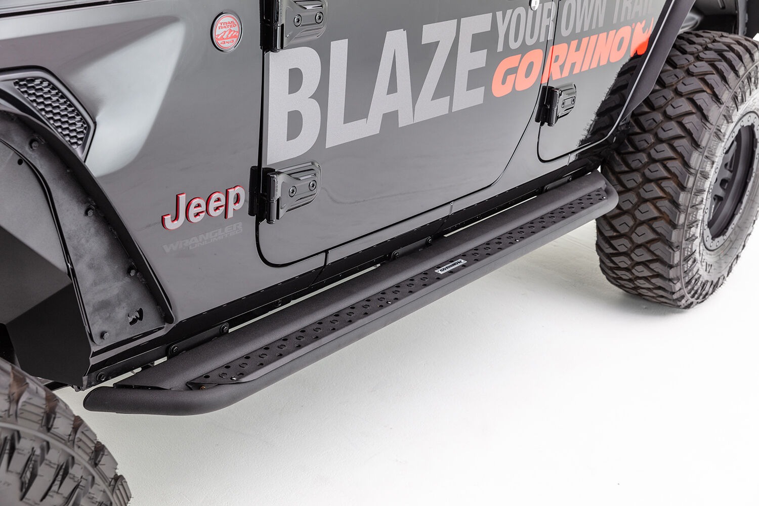 Go Rhino DSS4506T - Dominator Sliders, Black, Powder Coated