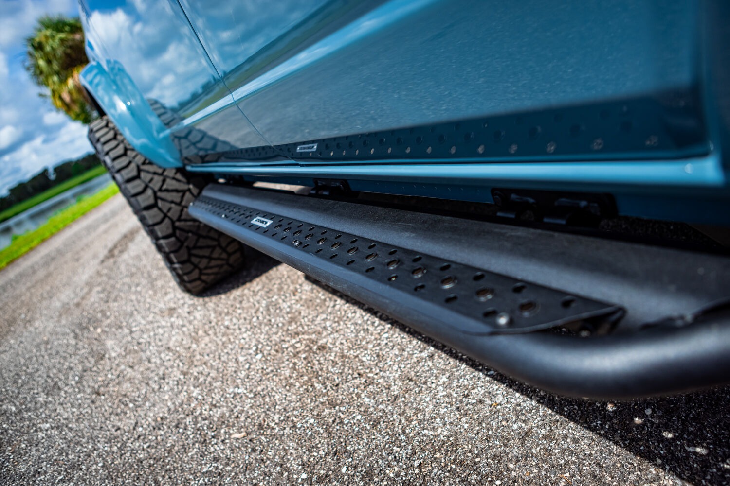 Go Rhino DSS4129T - Dominator Sliders, Black, Powder Coated