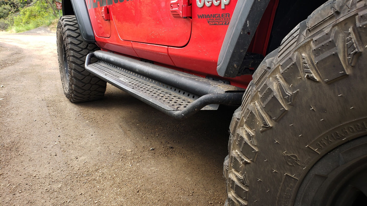 Go Rhino D14927T - Dominator Side Steps, Black, Powder Coated