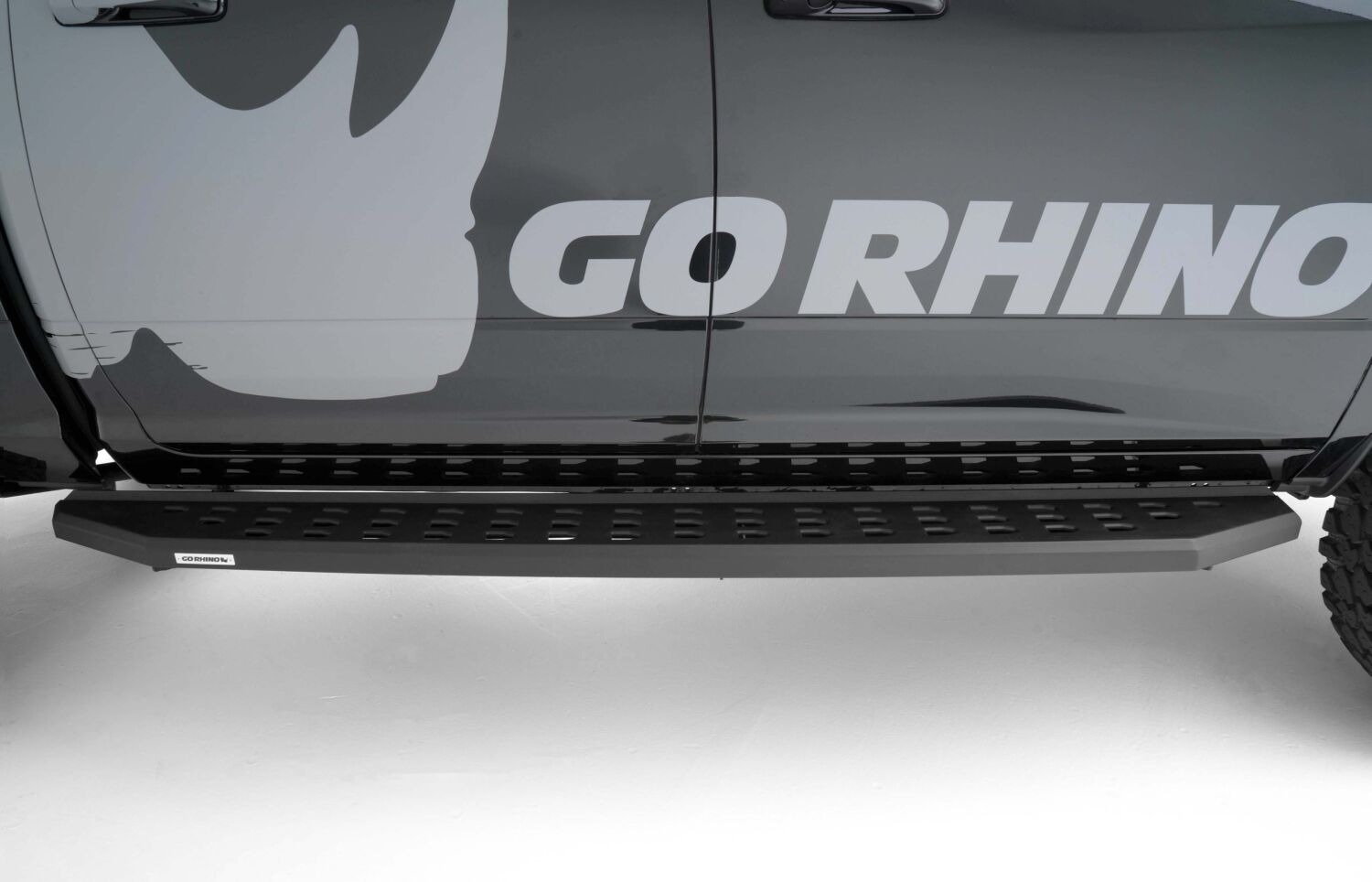 Go Rhino 69420687PC - RB20 Running Boards, Crew Cab, Black