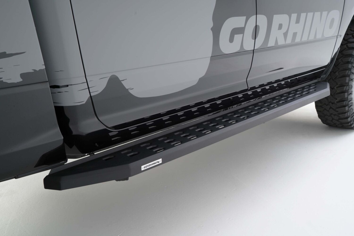 Go Rhino 69420687PC - RB20 Running Boards, Crew Cab, Black