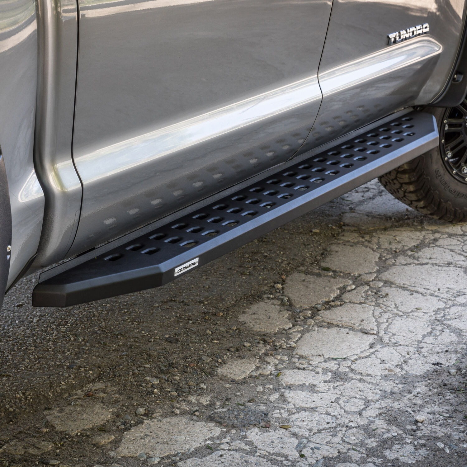 Go Rhino 69410687PC - RB20 Running Boards, Crew Cab, Black