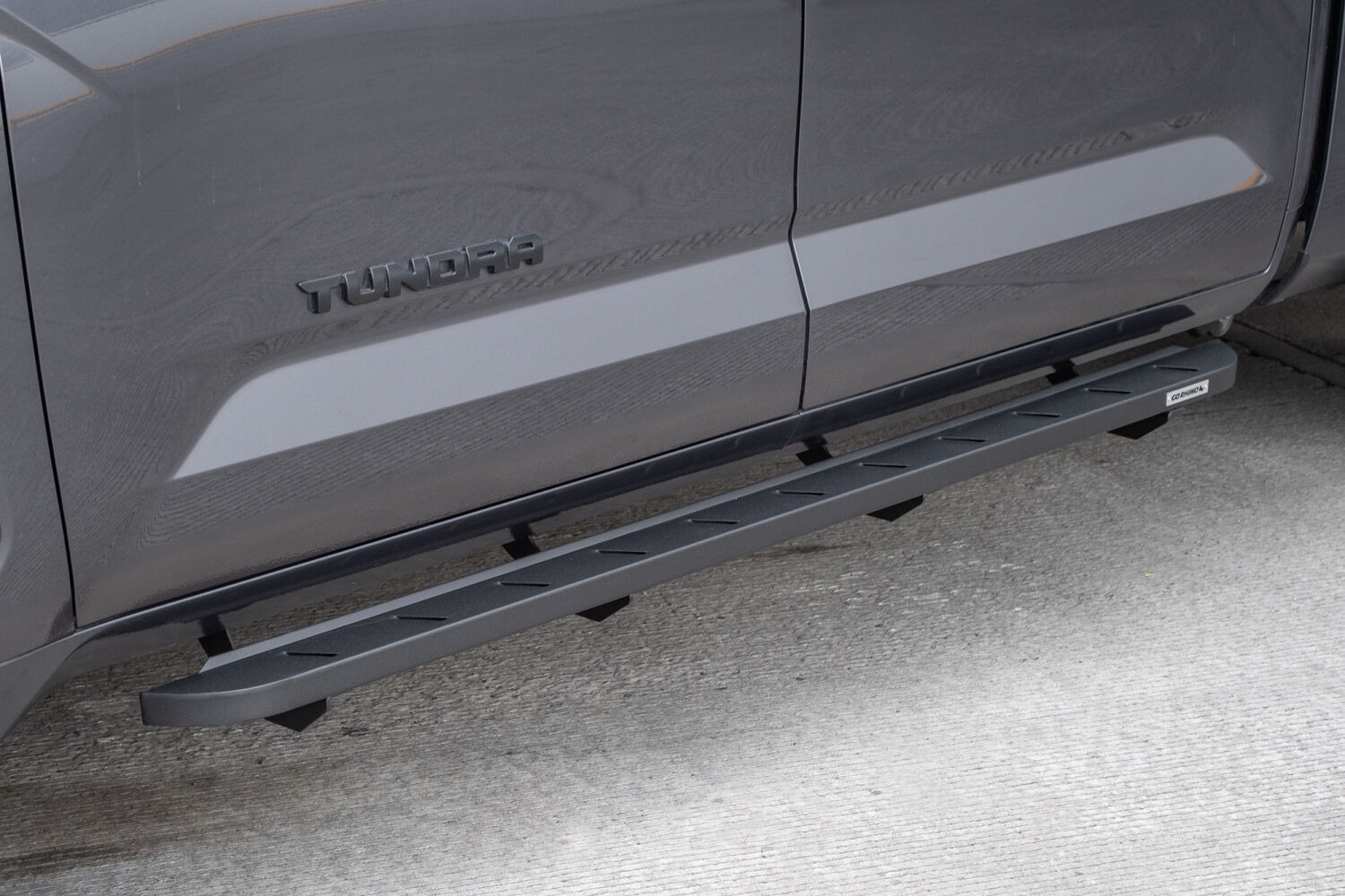 Go Rhino 63443687SPC - RB10 Running Boards, Crew Cab, Black