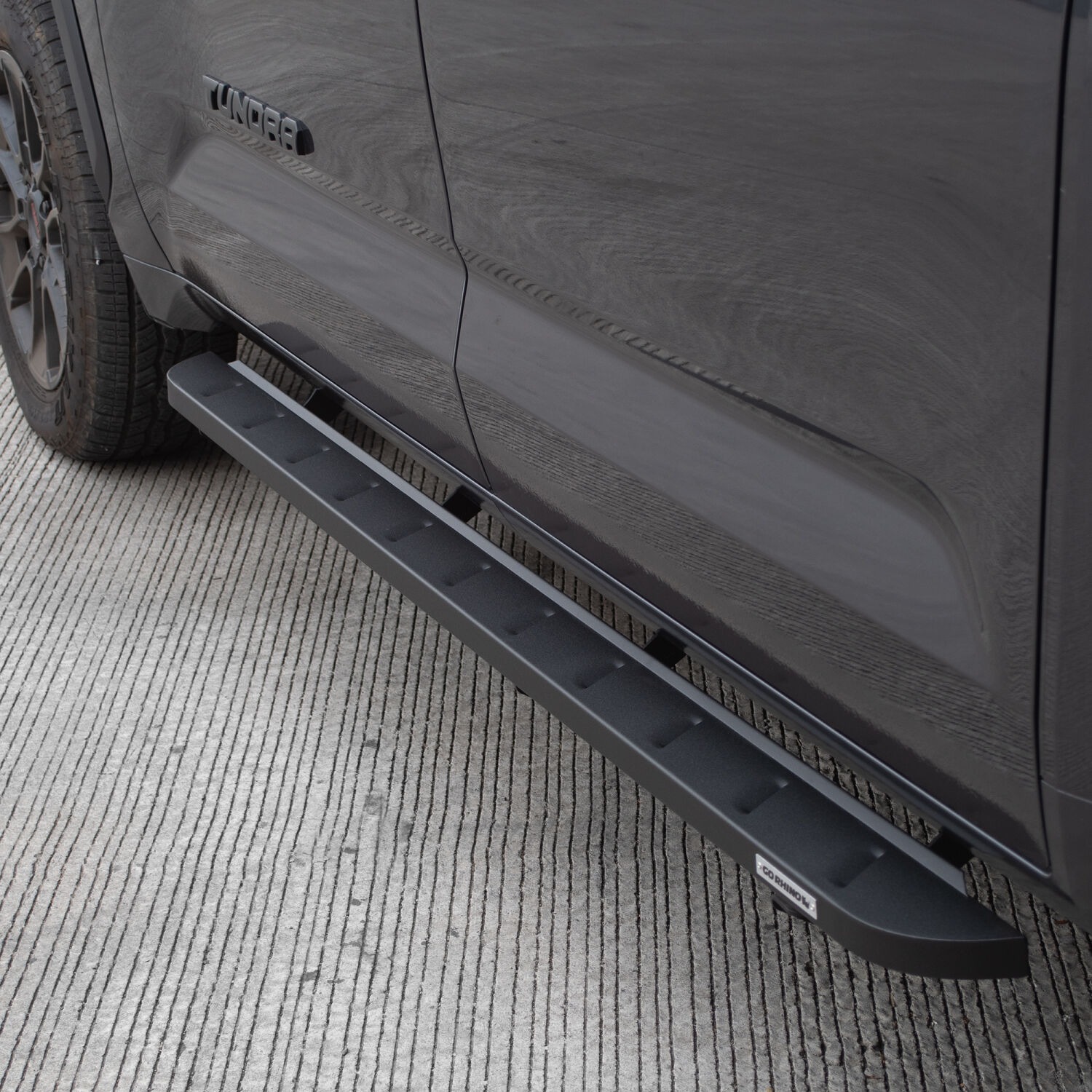 Go Rhino 63443687SPC - RB10 Running Boards, Crew Cab, Black