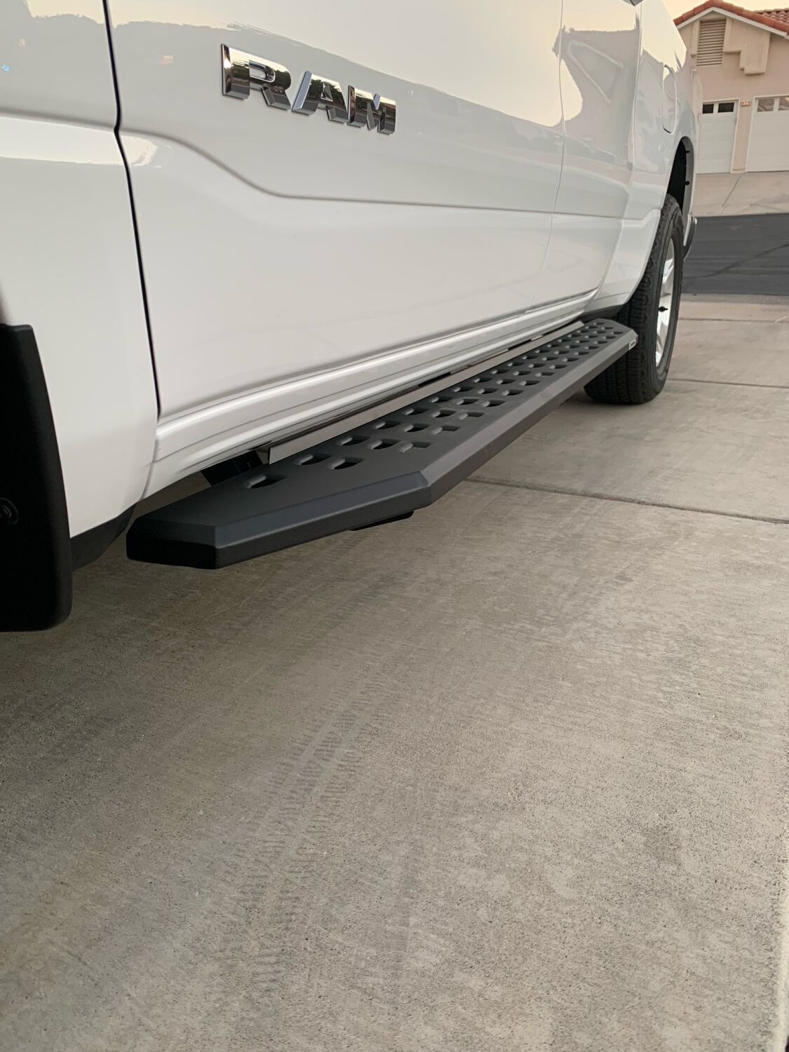 Go Rhino 69430680PC - RB20 Running Boards, Extended Cab, Black