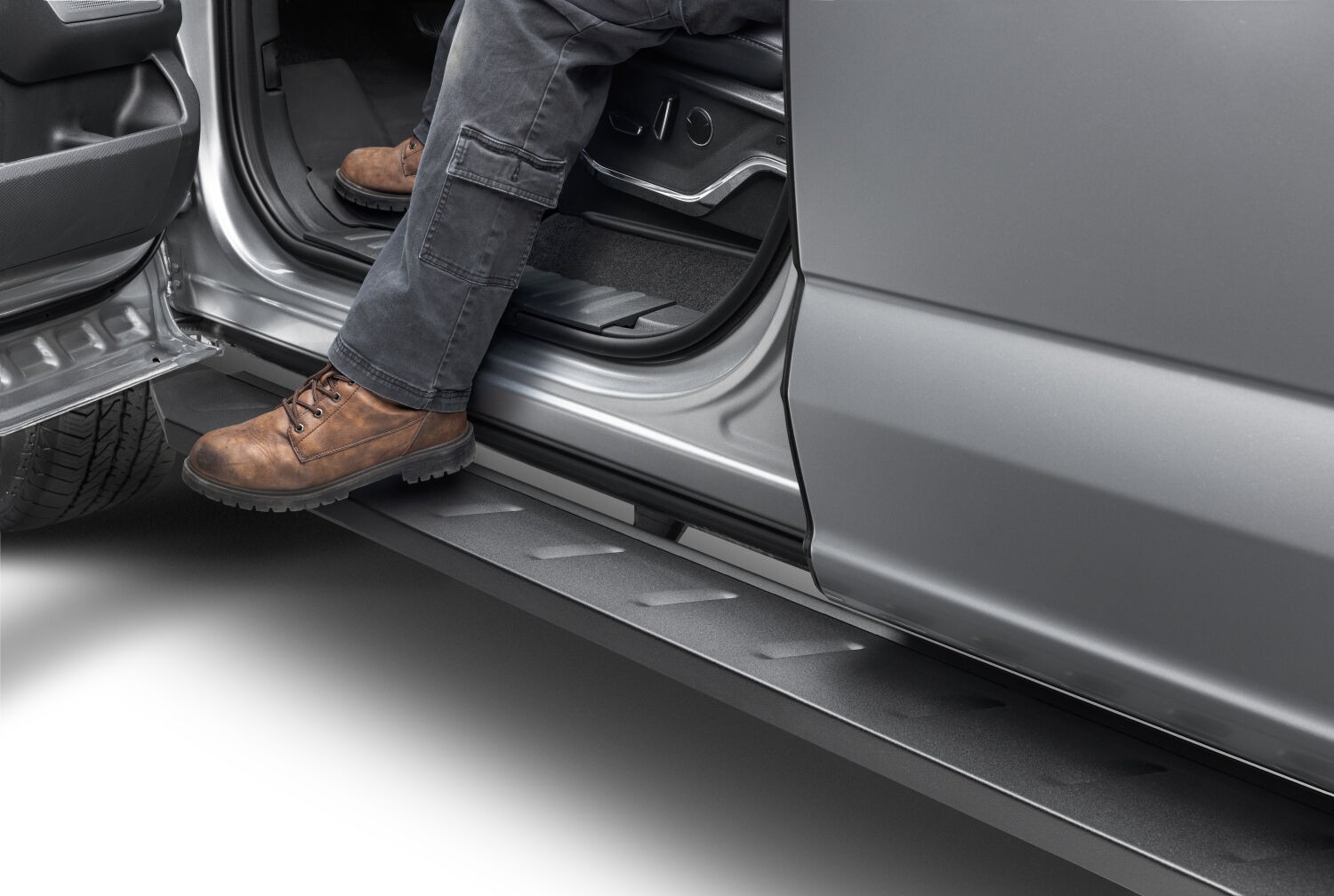 Go Rhino 63415587PC - RB10 Running Boards, Crew Cab, Black