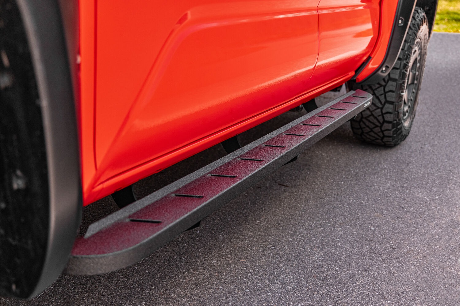 Go Rhino 63443280ST - RB10 Running Boards, Crew Cab, Black