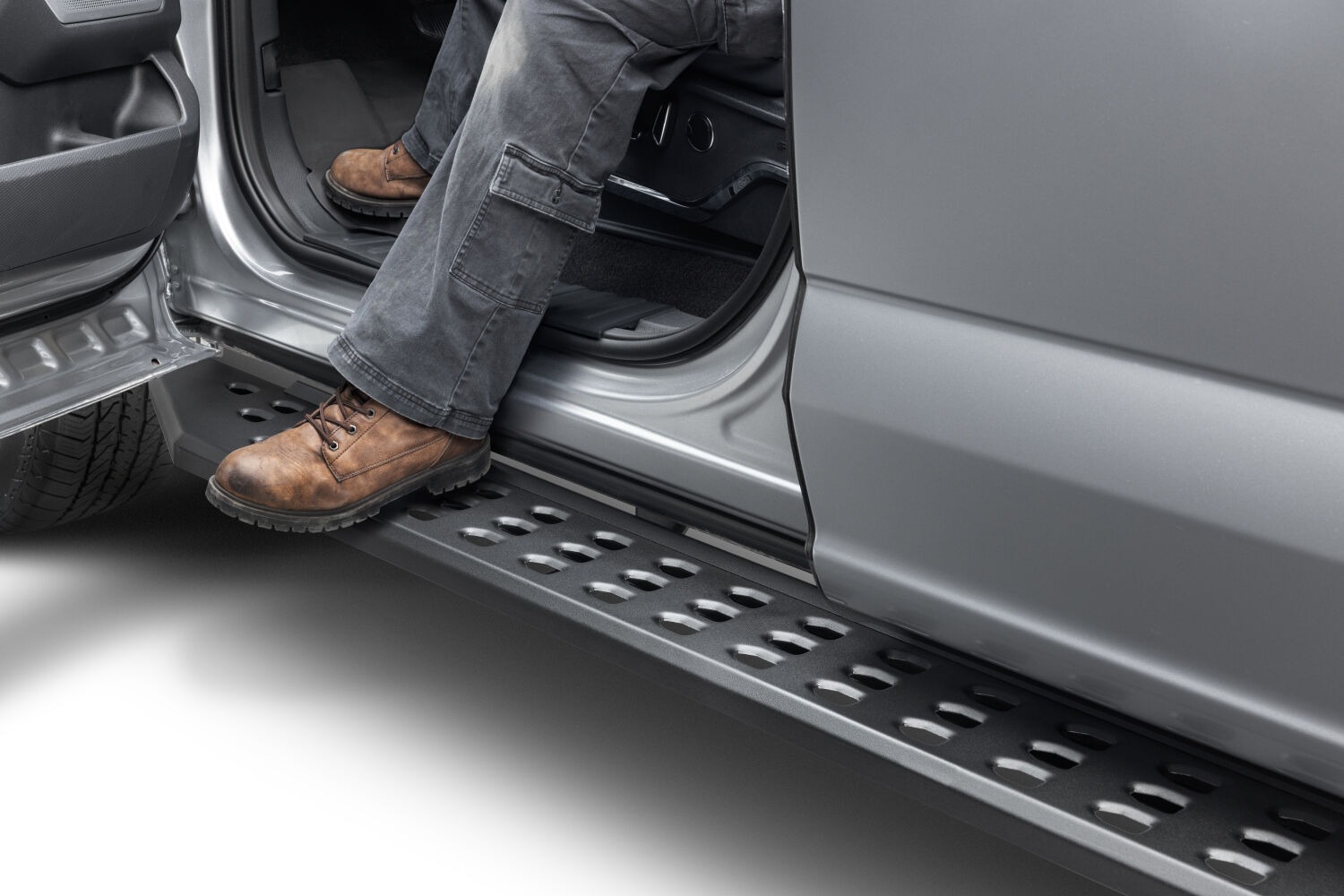 Go Rhino 69415587PC - RB20 Running Boards, Crew Cab, Black