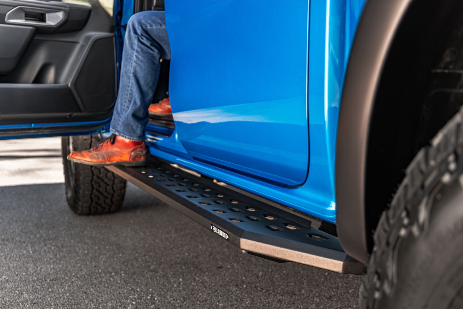 Go Rhino 69036880PC - RB20 Running Boards, Crew Cab, Black