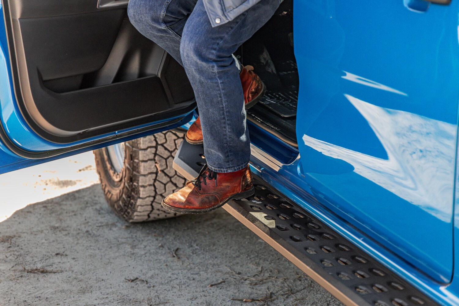Go Rhino 69036880PC - RB20 Running Boards, Crew Cab, Black