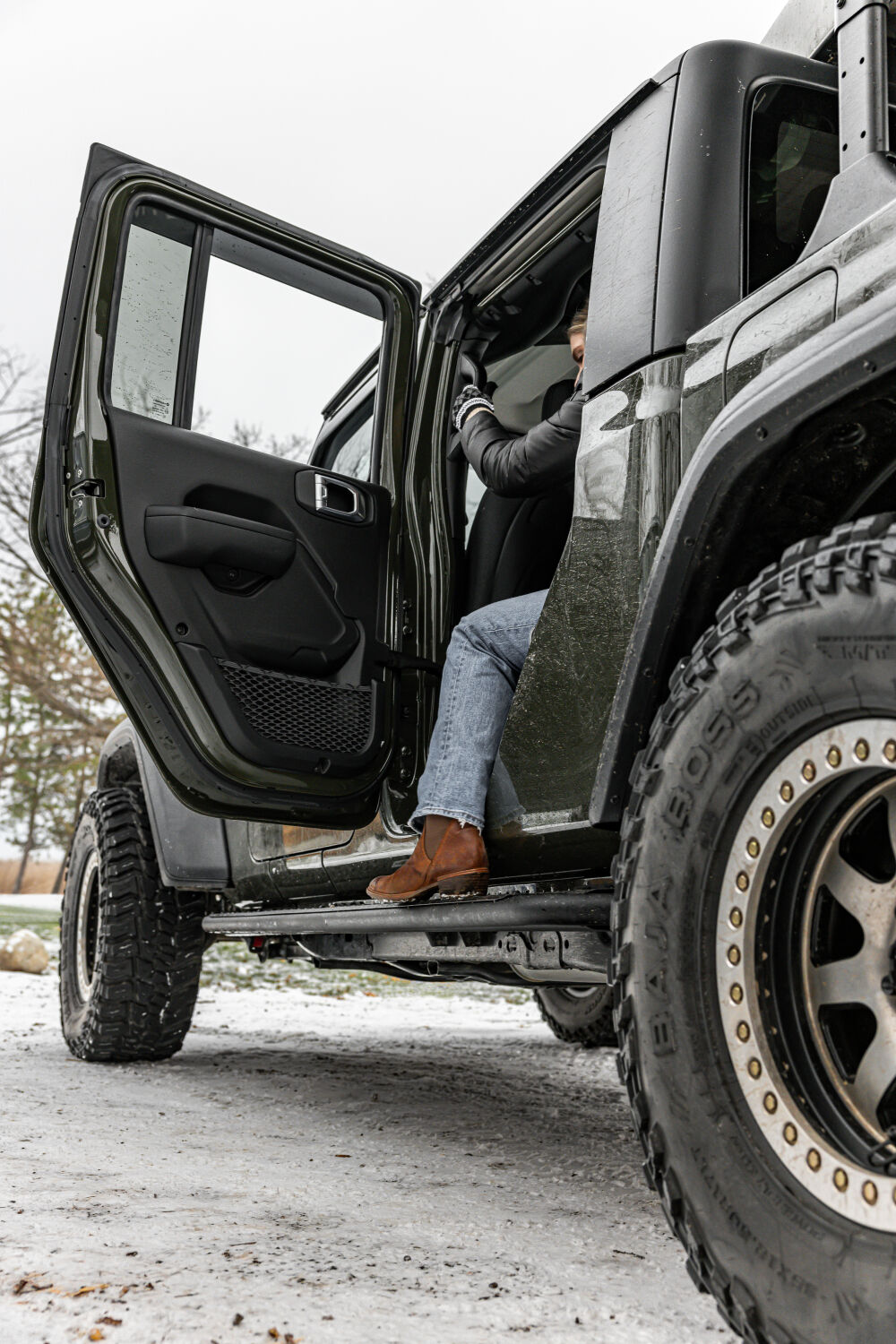 Go Rhino DSS4516T - Dominator Sliders, Crew Cab, Black