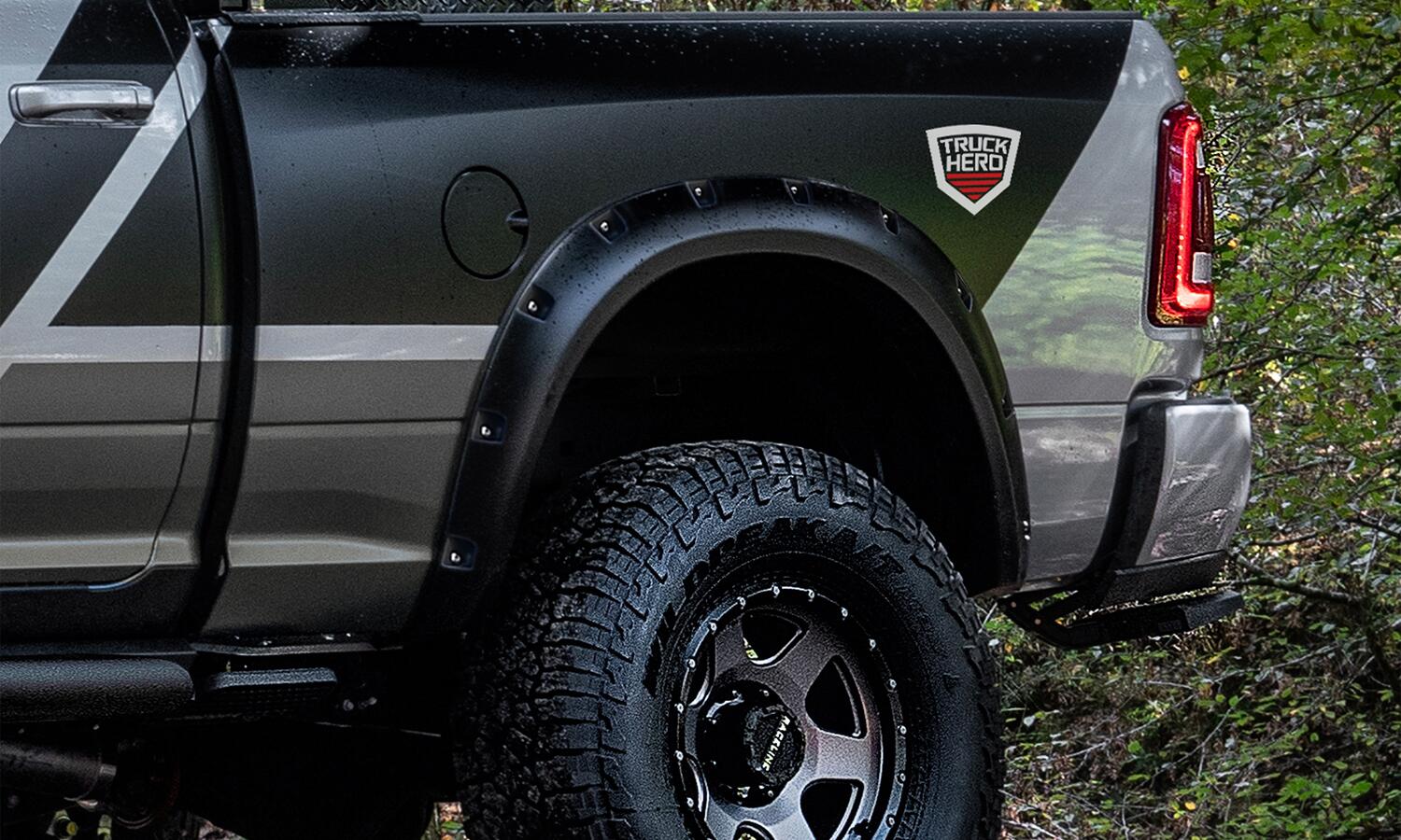 Lund RX137T - RX-Rivet Style Fender Flares, 4-Piece Set, Black