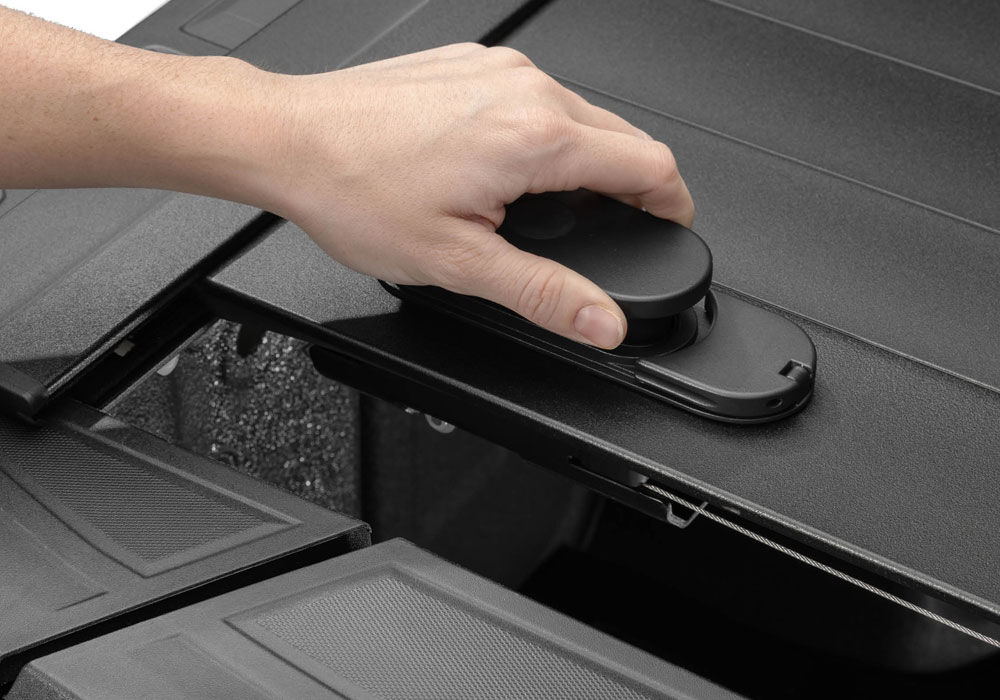 Retrax 80721 - RetraxPRO MX, Matte Black, Retractable Hard Cover