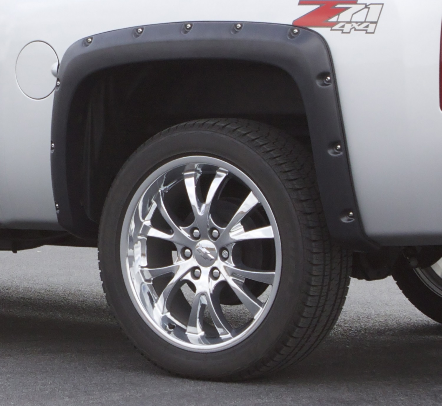 Lund RX106TB - RX-Rivet Style Fender Flares, 2-Piece Rear, Fleetside
