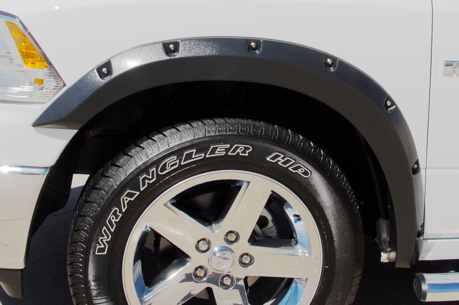 Lund RX205SA - RX-Rivet Style Fender Flares, 2-Piece Front, Fleetside