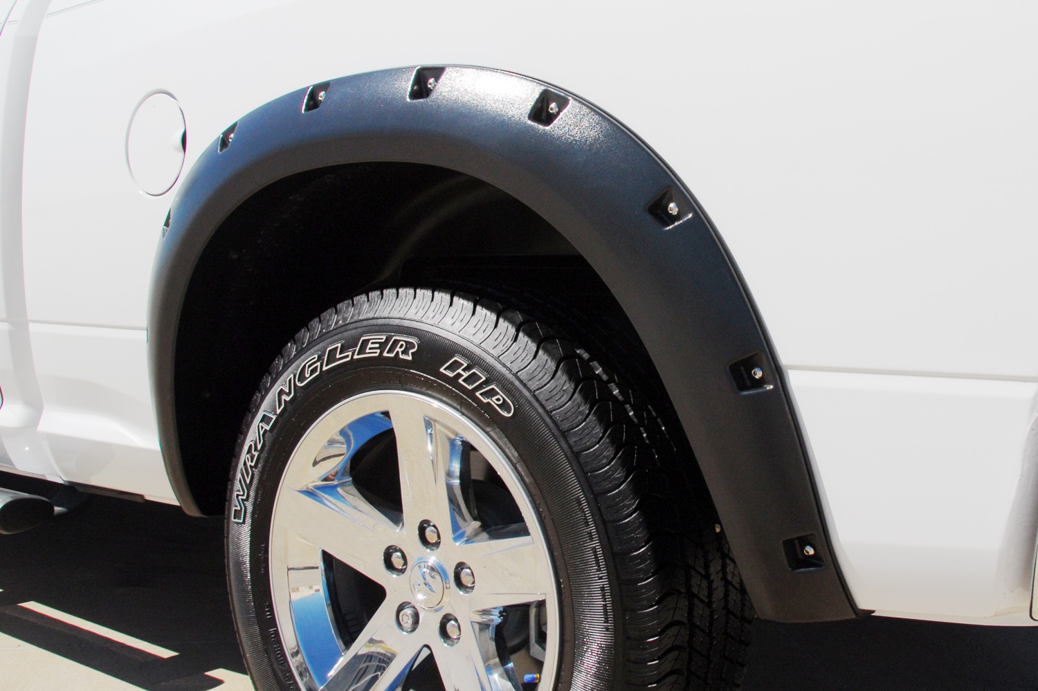 Lund RX205SB - RX-Rivet Style Fender Flares, 2-Piece Rear, Fleetside