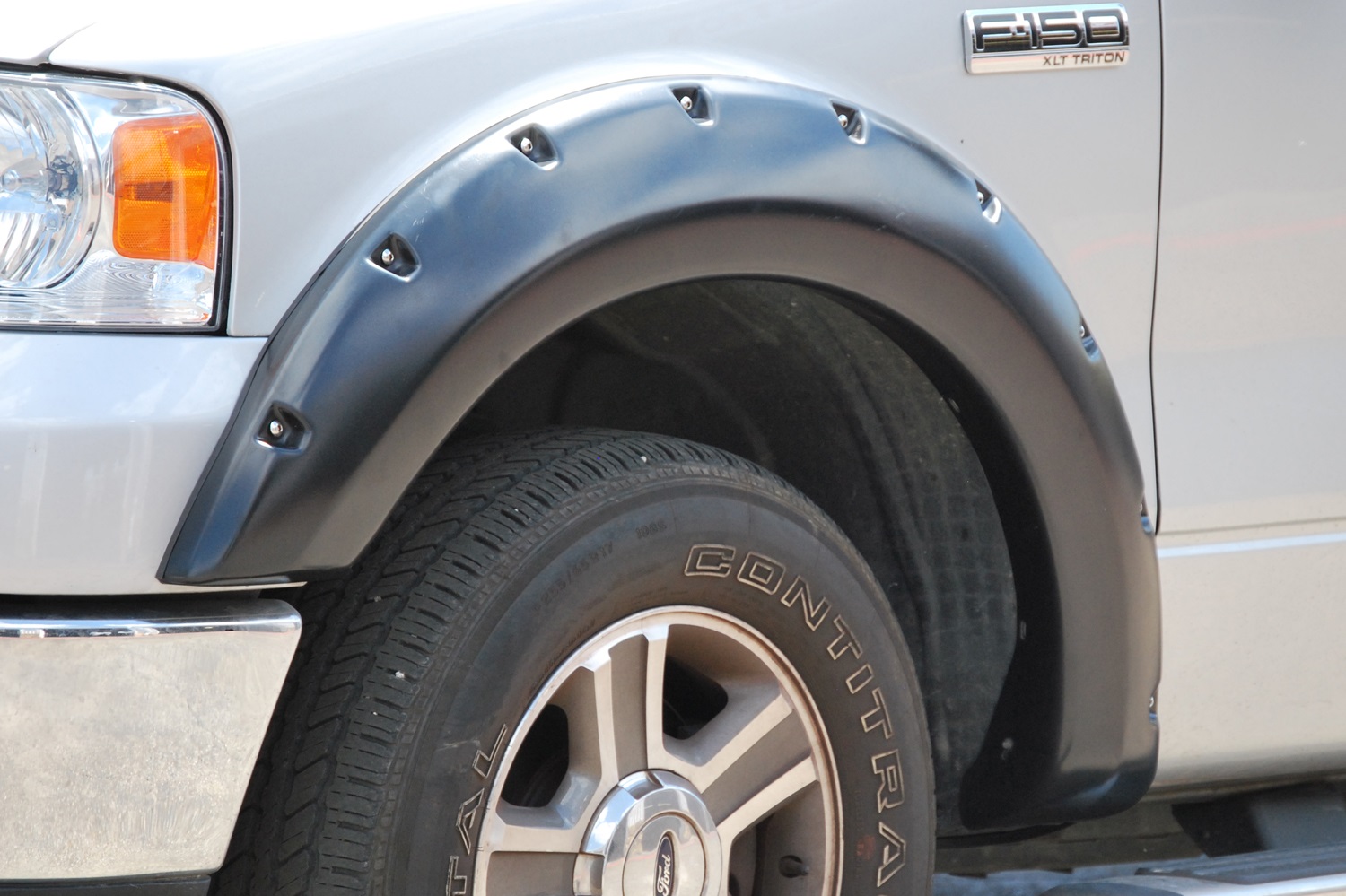 Lund RX310SA - RX-Rivet Style Fender Flares, 2-Piece Front, Fleetside