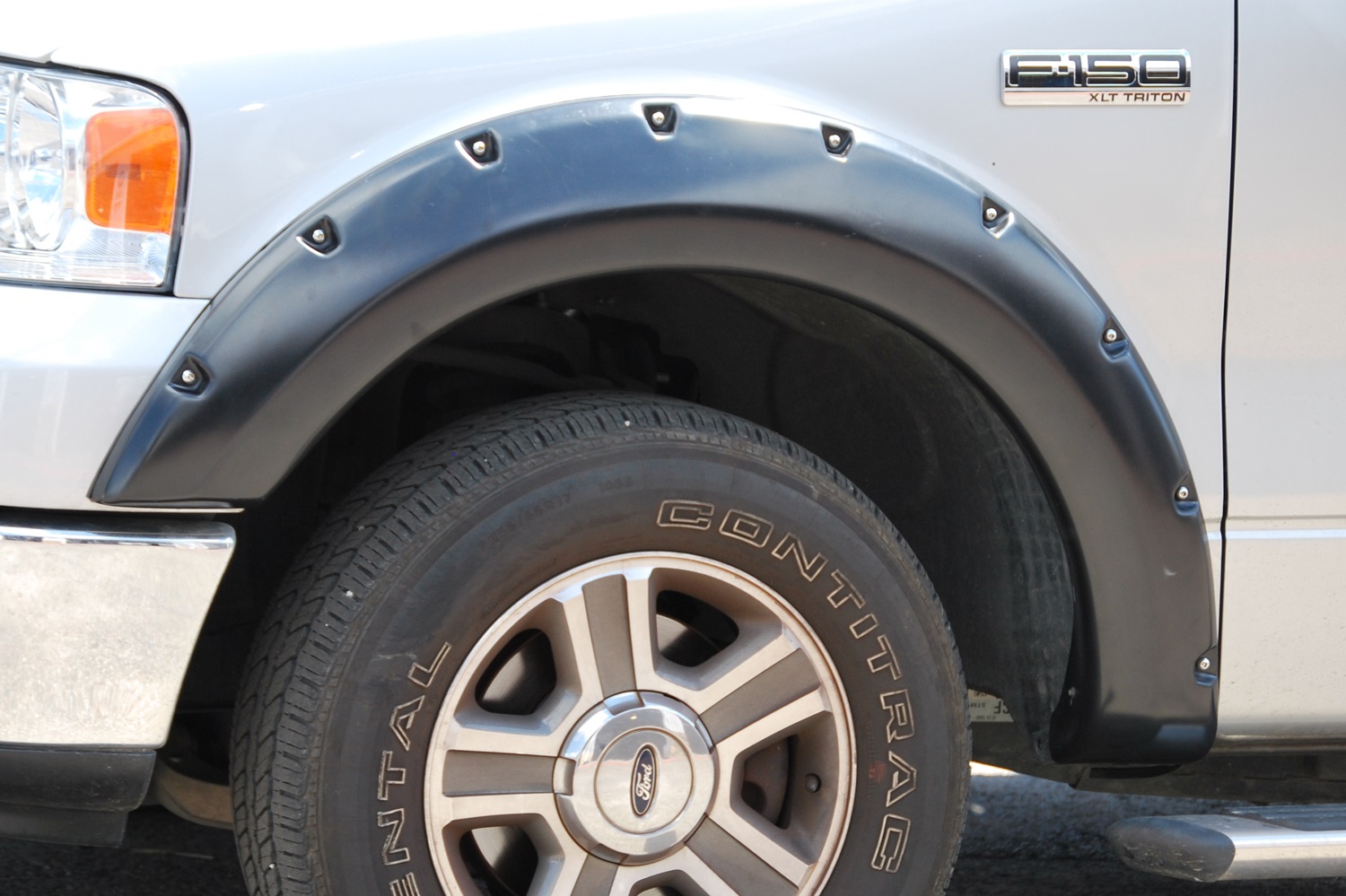 Lund RX310SA - RX-Rivet Style Fender Flares, 2-Piece Front, Fleetside