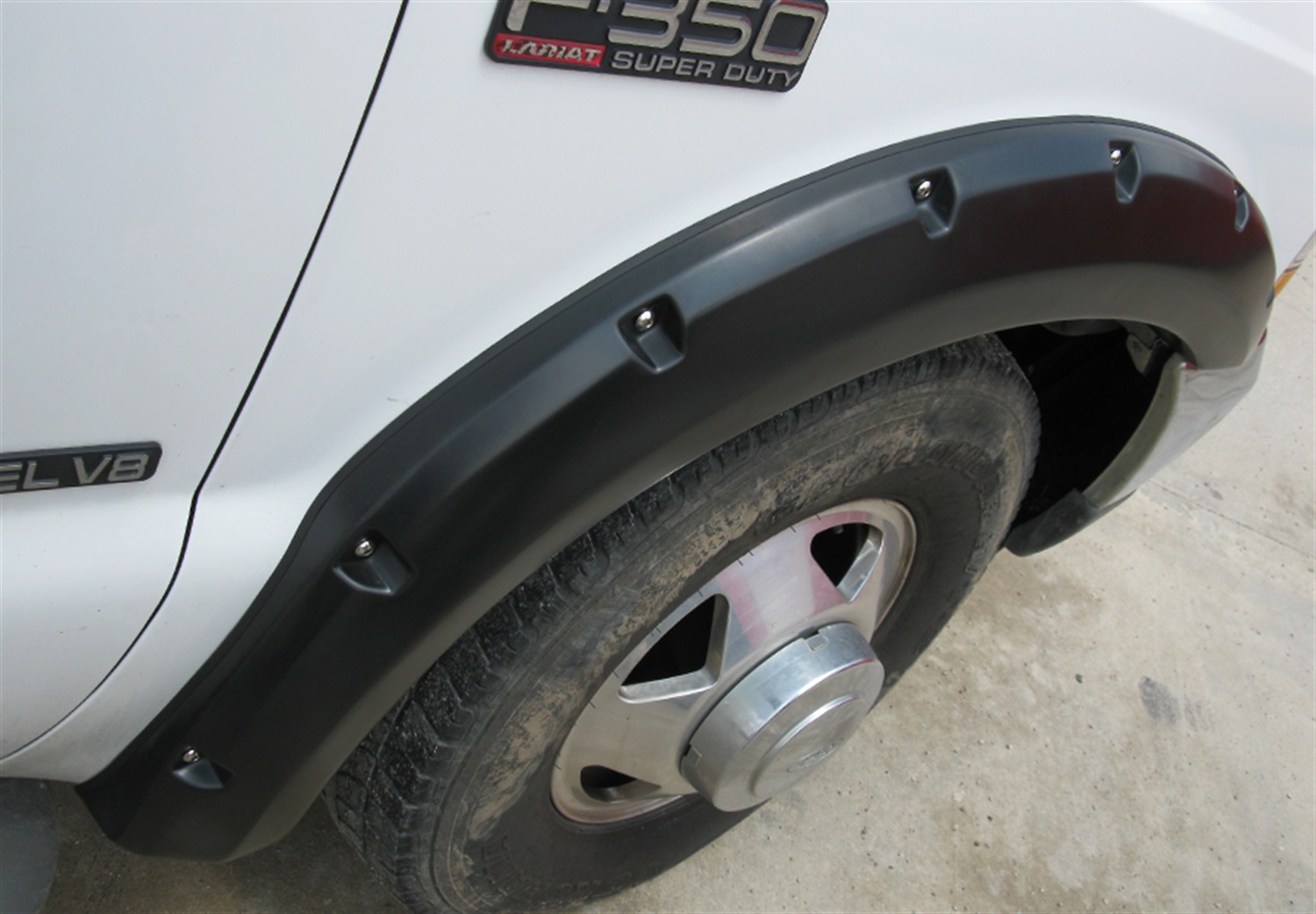 Lund RX311TB - RX-Rivet Style Fender Flares, 2-Piece Rear, Fleetside