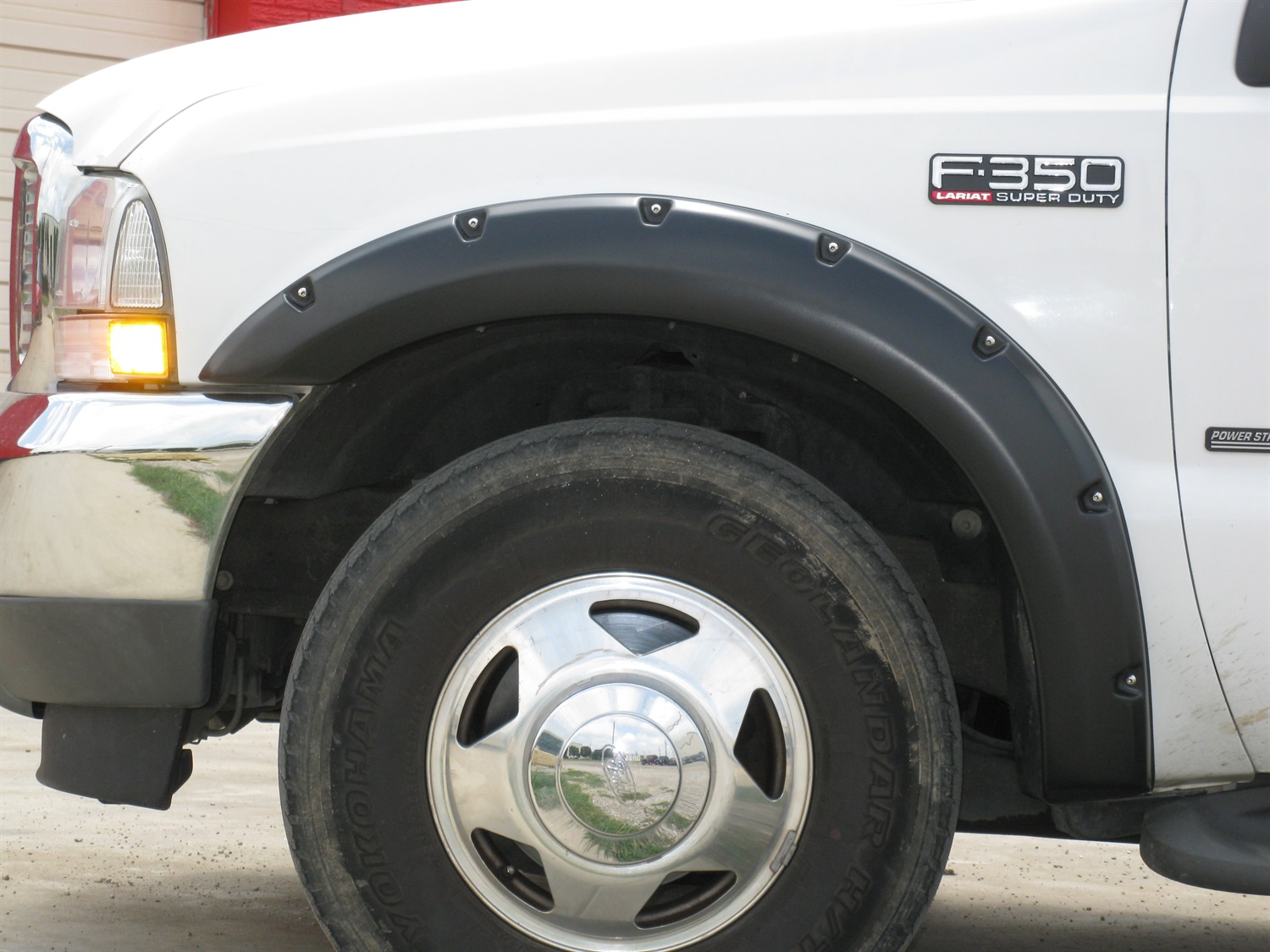 Lund RX311SA - RX-Rivet Style Fender Flares, 2-Piece Front, Fleetside