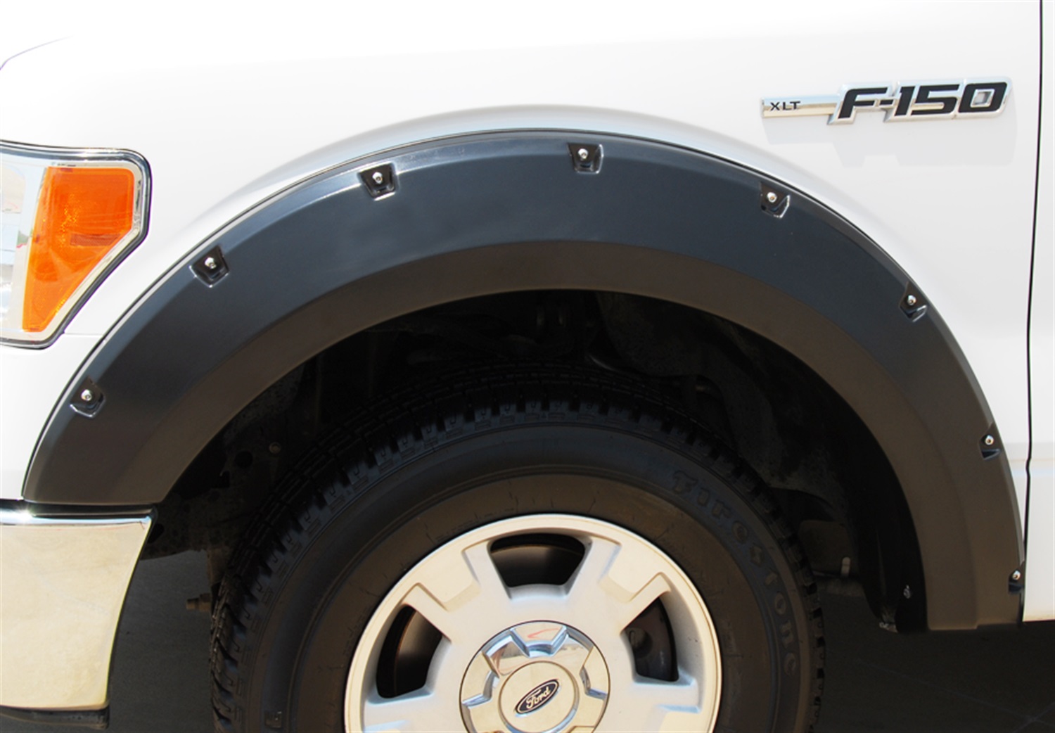 Lund RX312SA - RX-Rivet Style Fender Flares, 2-Piece Front, Fleetside