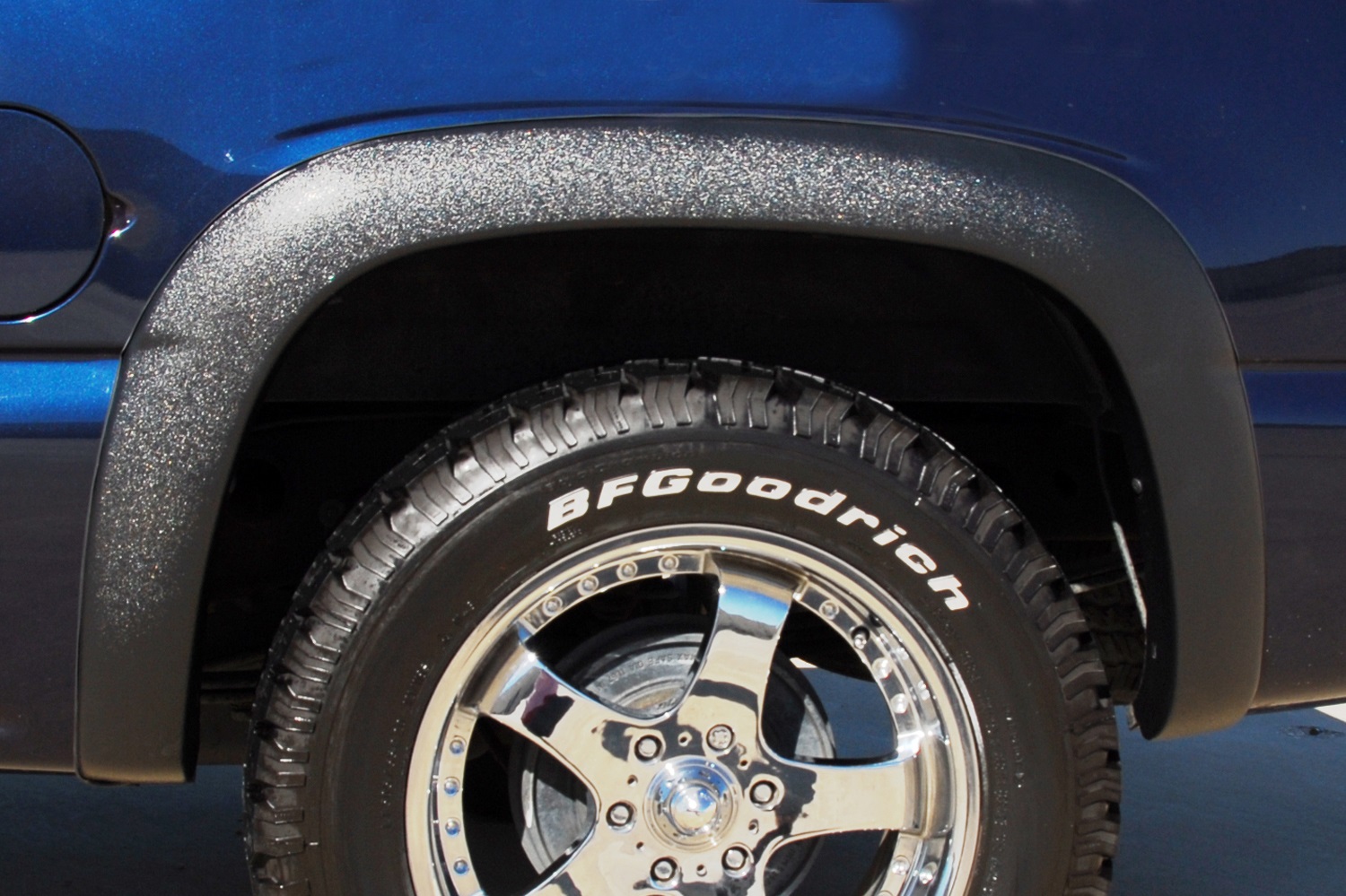 Lund SX110TB - SX-Sport Style Fender Flares, 2-Piece Rear, Fleetside