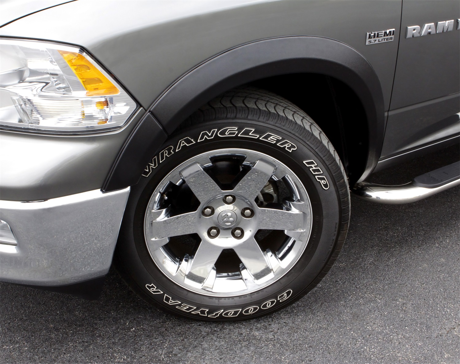 Lund SX203S - SX-Sport Style Fender Flares, 4-Piece Set, Fleetside