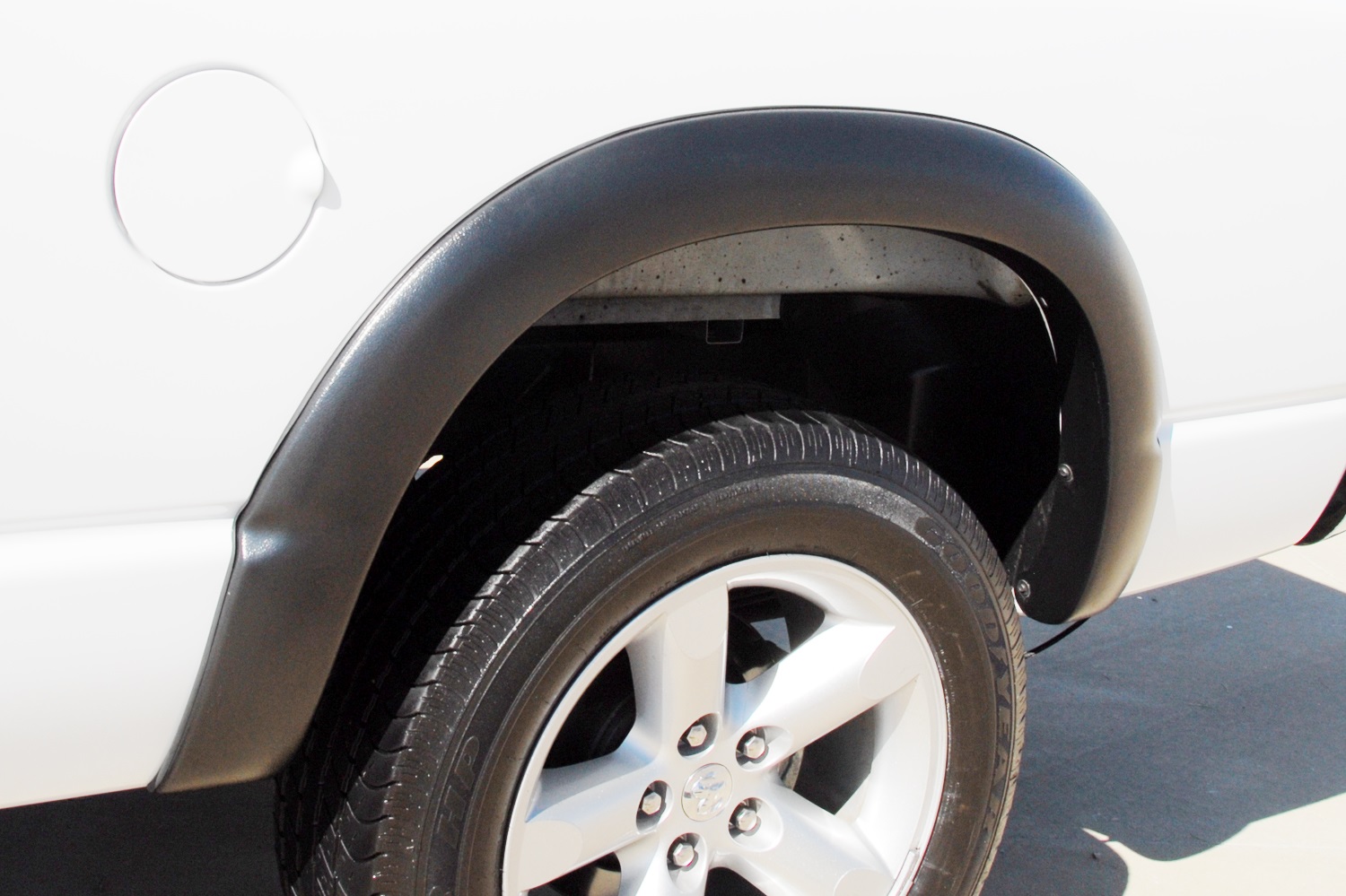 Lund SX203TB - SX-Sport Style Fender Flares, 2-Piece Rear, Fleetside